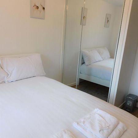2 Bed Apt On Quiet Cul-De-Sac, Fab Location Paisley Exteriér fotografie